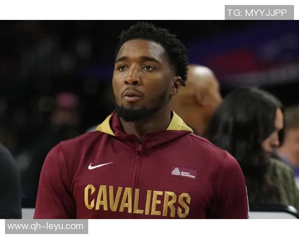 巨星表现!多诺万米切尔全场狂砍37分8篮板6助攻三分命中率高达55 巨星表现!多诺万米切尔全场狂砍37分8篮板6助攻三分命中率高达55