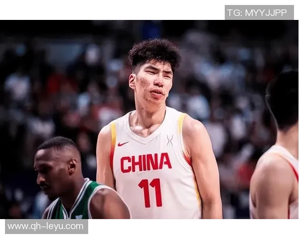 余嘉豪社媒热议杨瀚森NBA首扣篮瞬间引发球迷热烈讨论 余嘉豪社媒热议杨瀚森NBA首扣篮瞬间引发球迷热烈讨论