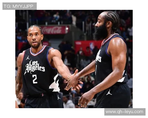 小卡全能表现助力球队攻防兼备21投11中斩获27分5篮板5助攻 小卡全能表现助力球队攻防兼备21投11中斩获27分5篮板5助攻