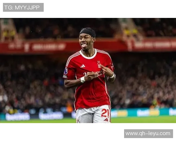 桑加雷在78分钟打入精彩进球热刺客场遭森林队三球领先 桑加雷在78分钟打入精彩进球热刺客场遭森林队三球领先